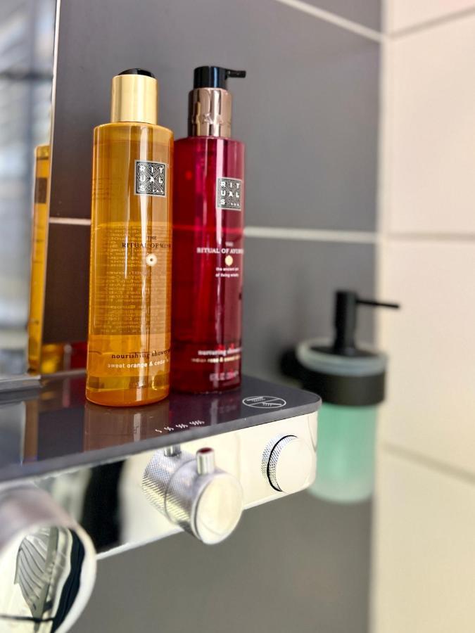 Suiteangel - Luxury Design Condo With Free Garage Budapešť Exteriér fotografie